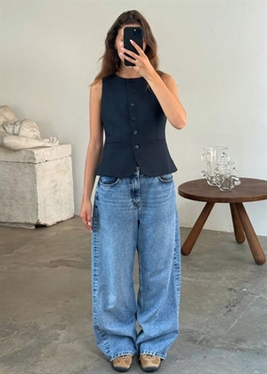 Aphrodite vest Dark Navy Boii Studios 